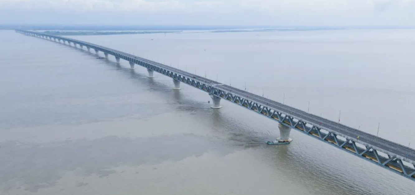 2014年6月，中铁大桥局从全球40多家企业中脱颖而出，中标帕德玛大桥，项目合同额折合人民币近100亿元，是中国企业在海外承建的最大规模和最大金额的单体桥梁工程。